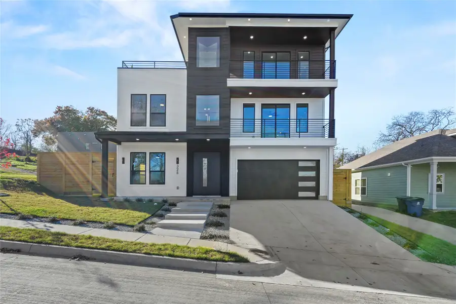 325 N Moore, Dallas, TX 75203 - Image #2