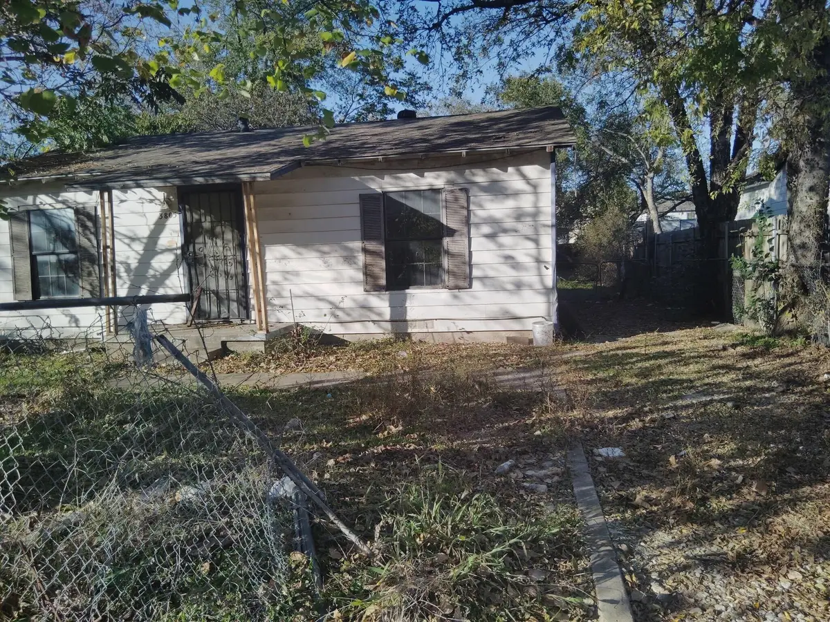 3805 Burton Avenue, Fort Worth, TX 76105 - Image #1