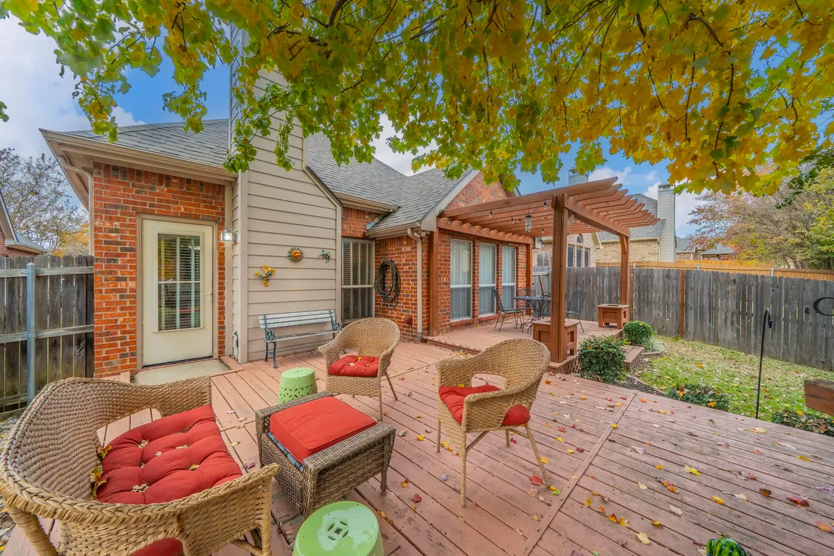 2020 Canterbury Drive, Bedford, TX 76021 - Image #1