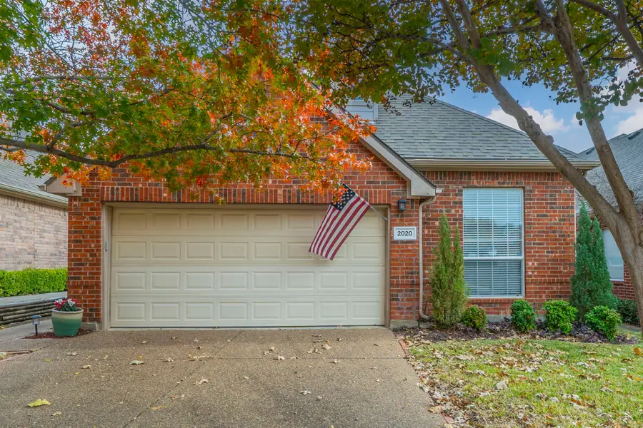 2020 Canterbury Drive, Bedford, TX 76021 - Image #2