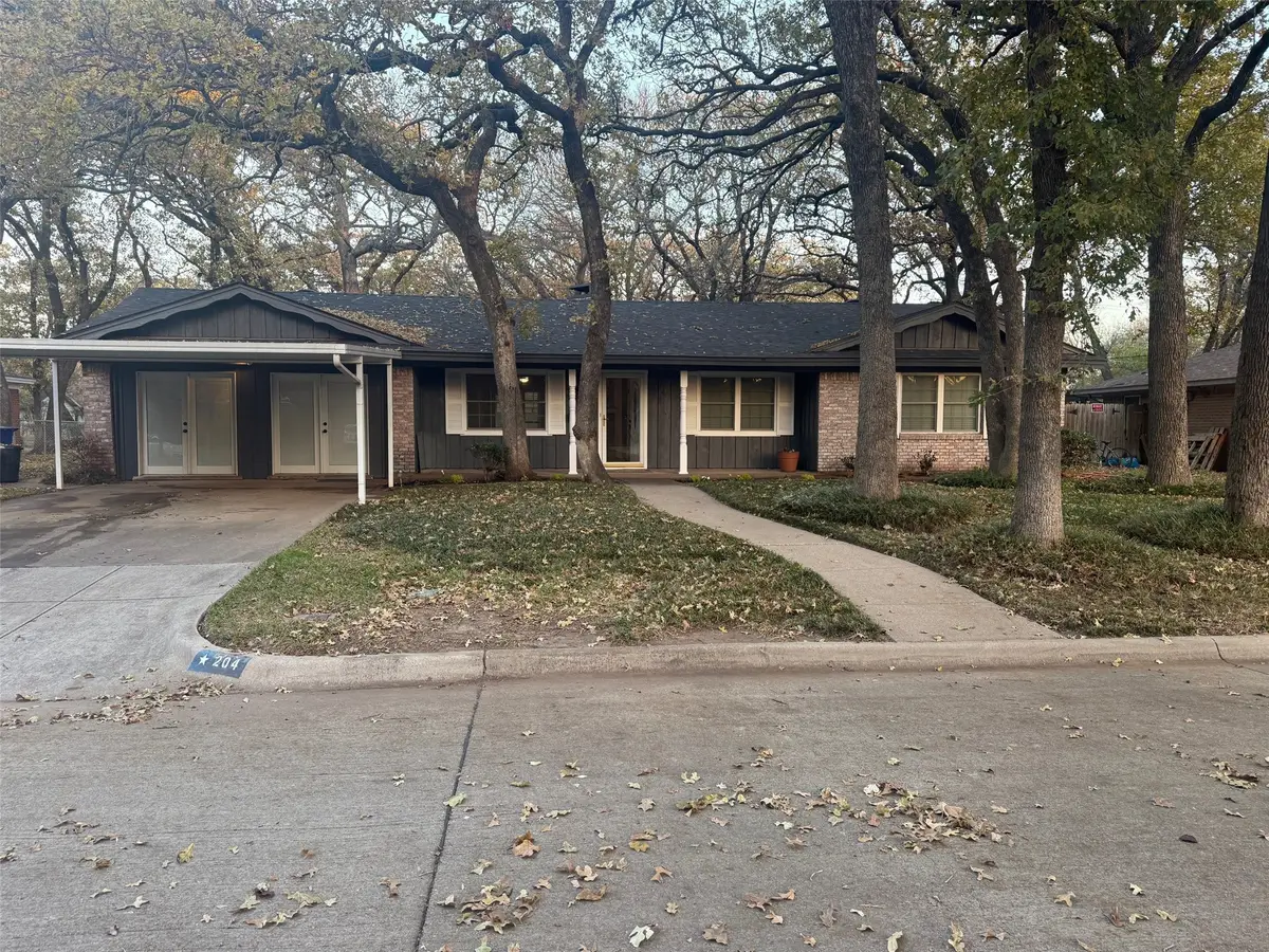 204 Juniper Street, Mansfield, TX 76063 - Image #1