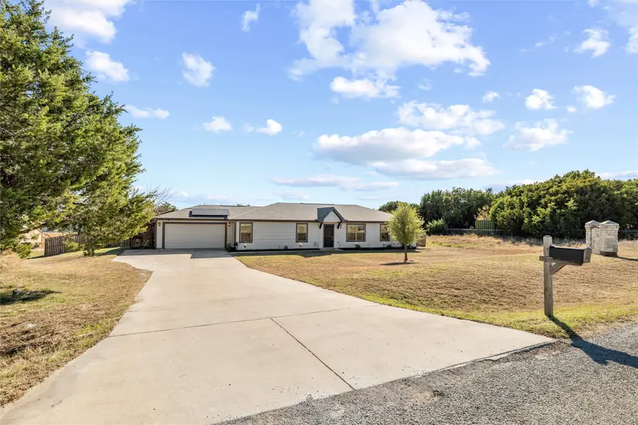 144 Emerald Drive, Weatherford, TX 76087 - Image #2