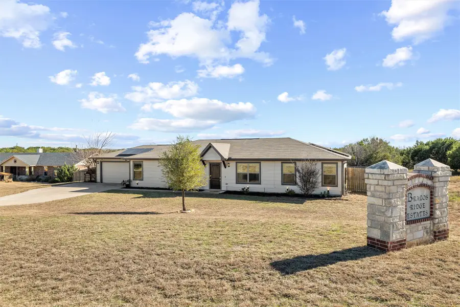 144 Emerald Drive, Weatherford, TX 76087 - Image #3