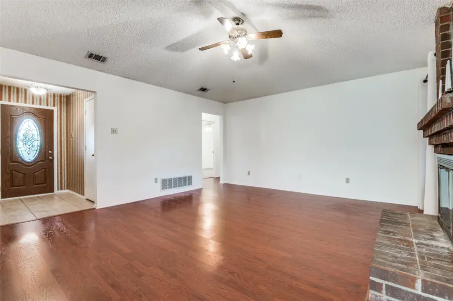 317 N Beltwoods Drive, Desoto, TX 75115 - Image #3