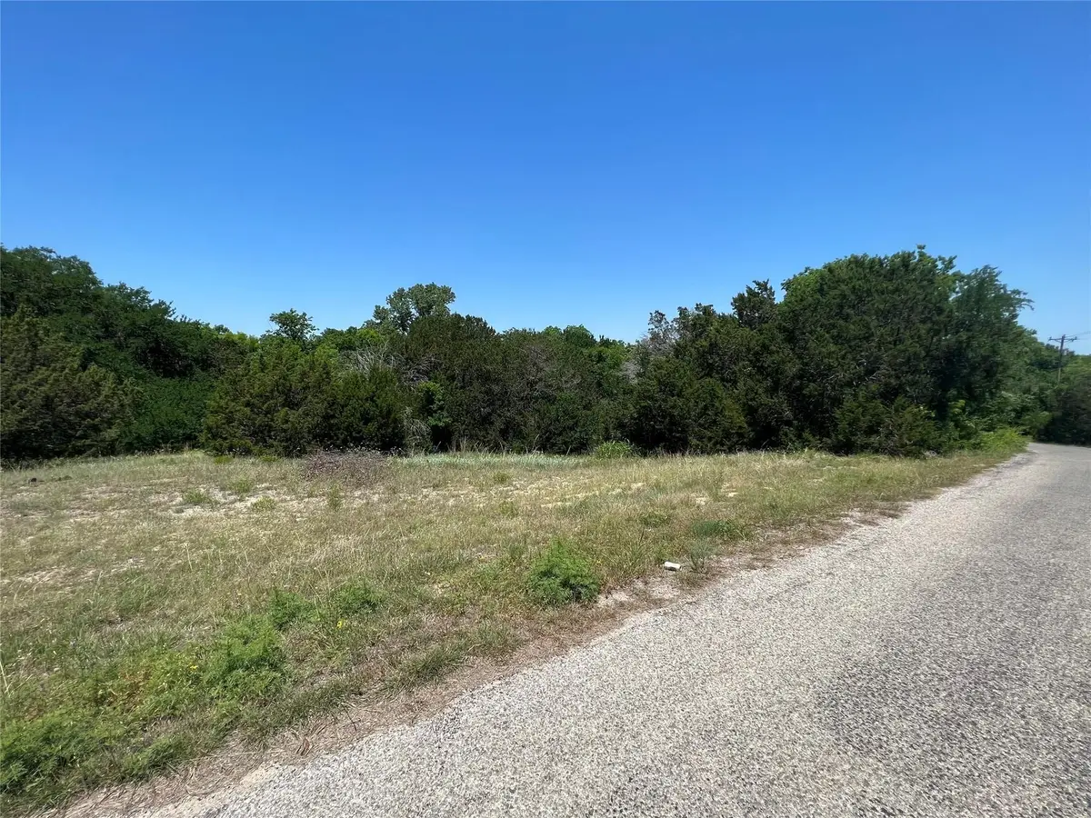 1014 Pawnee Trail, Granbury, TX 76048 - Image #1