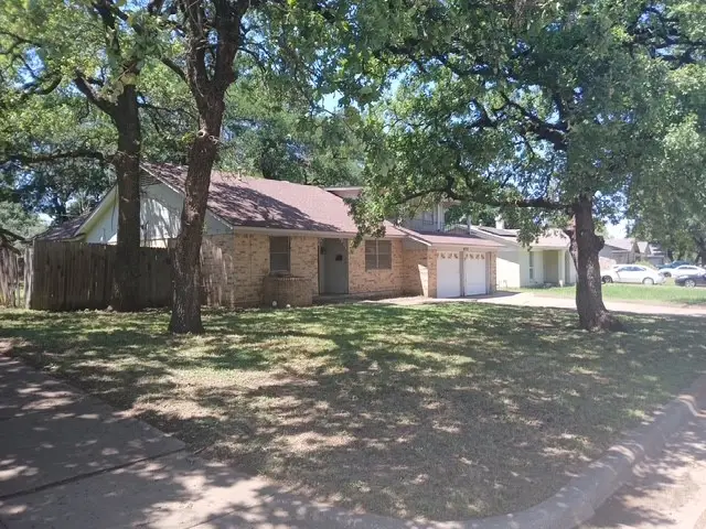 6424 Melinda Drive, Forest Hill, TX 76119 - Image #2
