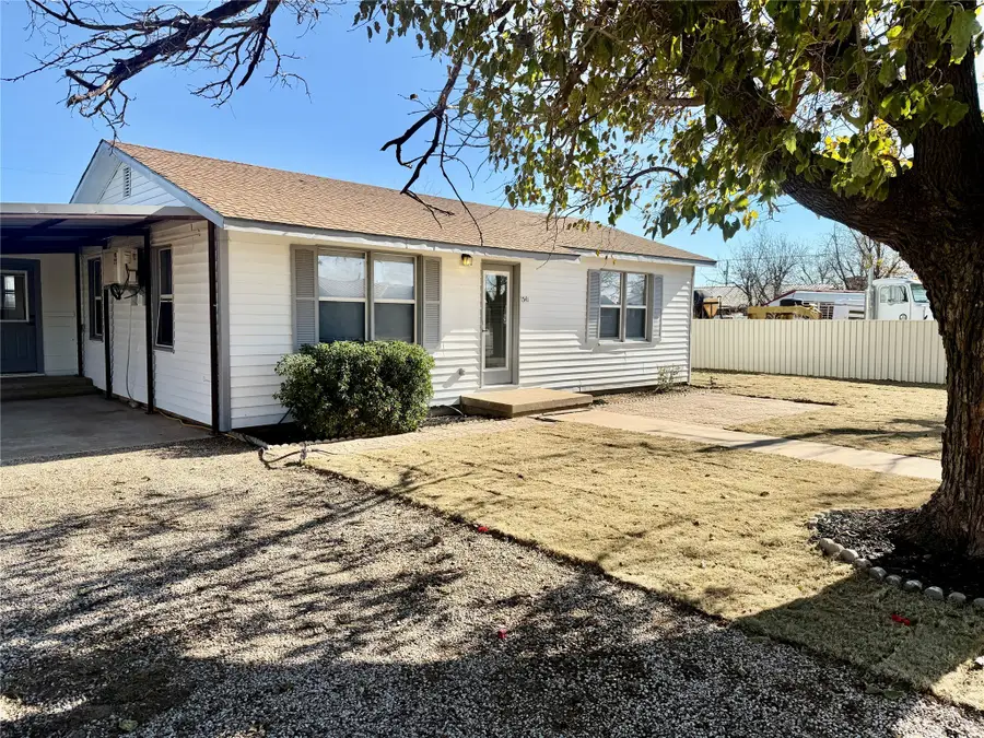 1541 Mccarty Street, Aspermont, TX 79502 - Image #2