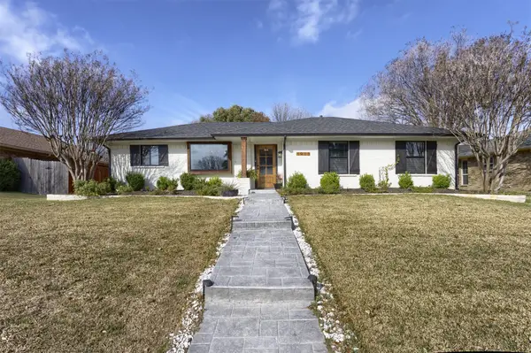 1913 E Branch Hollow Drive, Carrollton, TX 75007