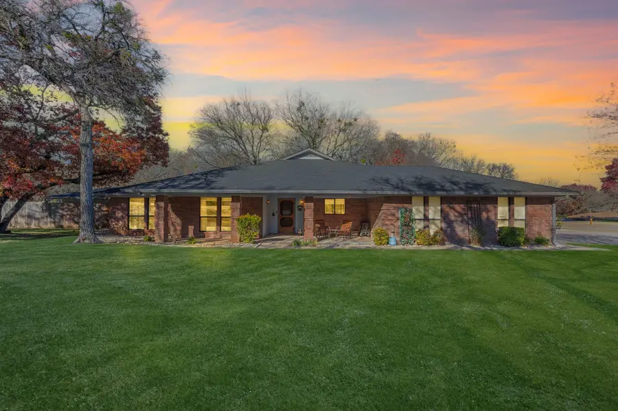 523 Canyon Trail Road, Weatherford, TX 76087 - Image #2