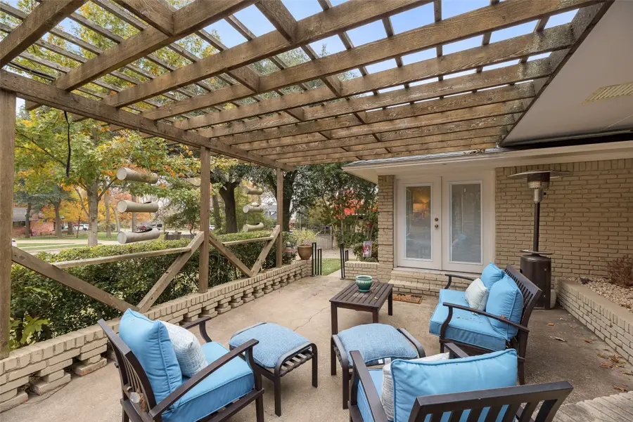 10035 Woodgrove Drive, Dallas, TX 75218 - Image #3