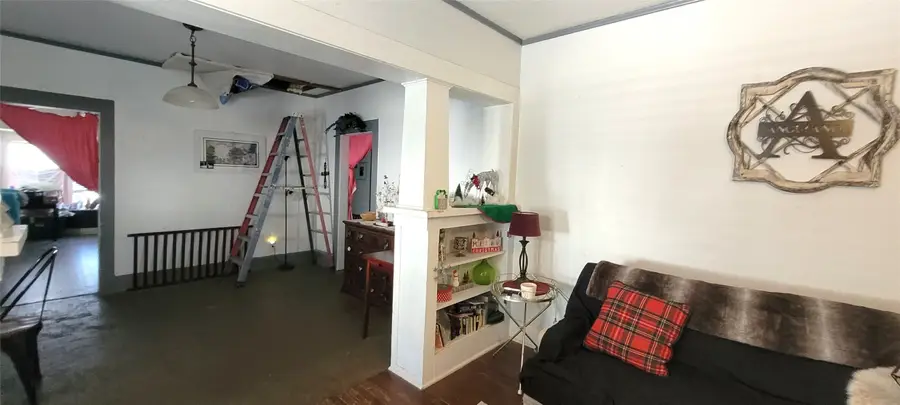 3637 Travis Avenue, Fort Worth, TX 76110 - Image #3