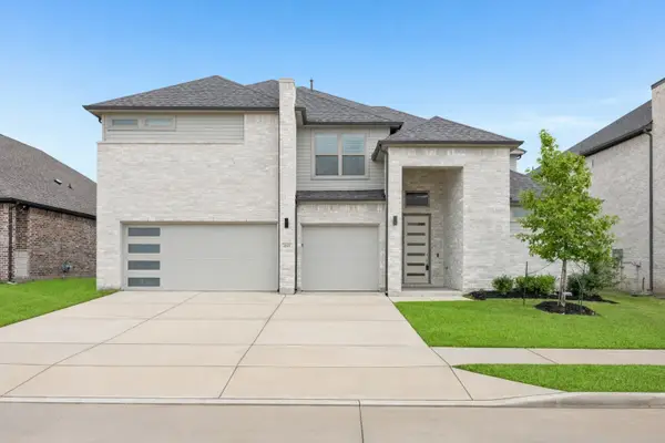 450 Colt Drive, Lavon, TX 75166