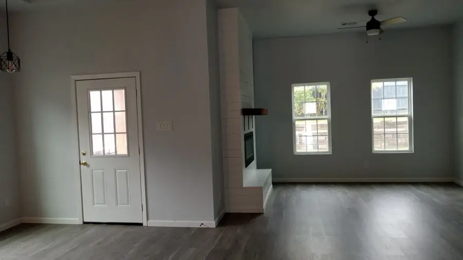 2213 Beverly Drive, Granbury, TX 76048 - Image #3