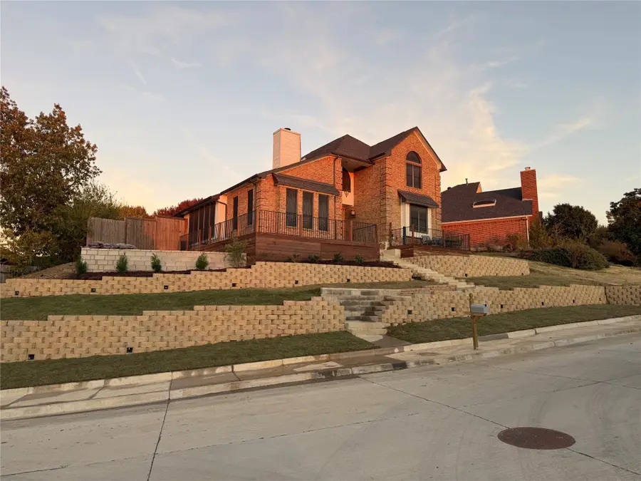 2711 Spyglass Drive, Carrollton, TX 75007 - Image #3