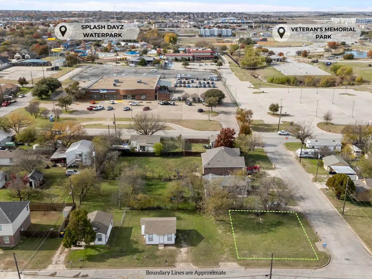 8707 Ronnie Street, White Settlement, TX 76108 - Image #1
