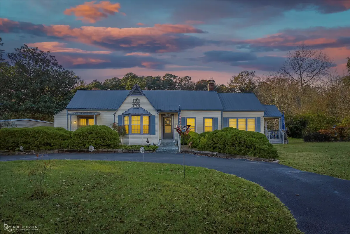 1701 N Pine Street, Vivian, LA 71082 - Image #1