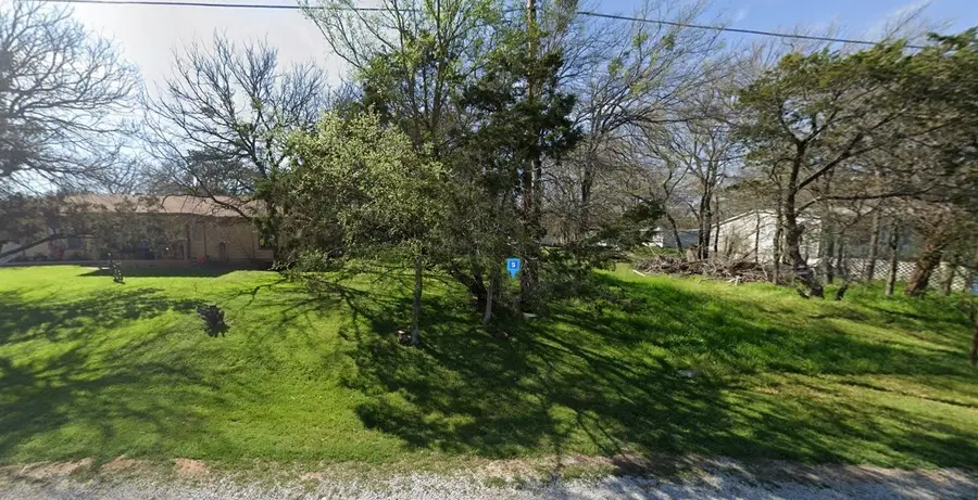 112 Wiggins Court, Weatherford, TX 76087 - Image #2