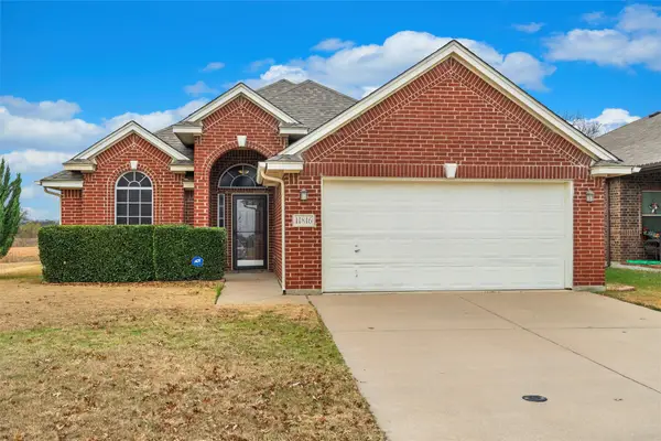11816 Anna Grace Drive, Fort Worth, TX 76028
