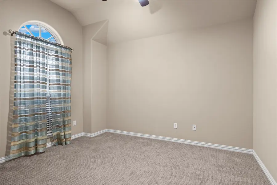 11816 Anna Grace Drive, Fort Worth, TX 76028 - Image #3