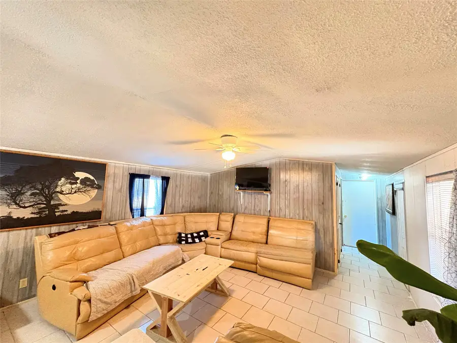 1009 Ben Drive, Cleburne, TX 76031 - Image #2