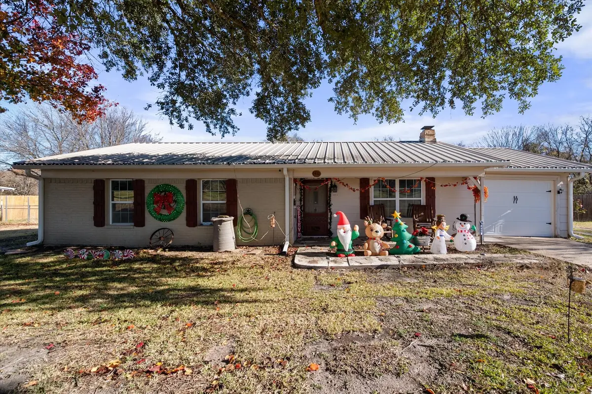 1405 Hidden Hills Drive, Corsicana, TX 75110 - Image #1