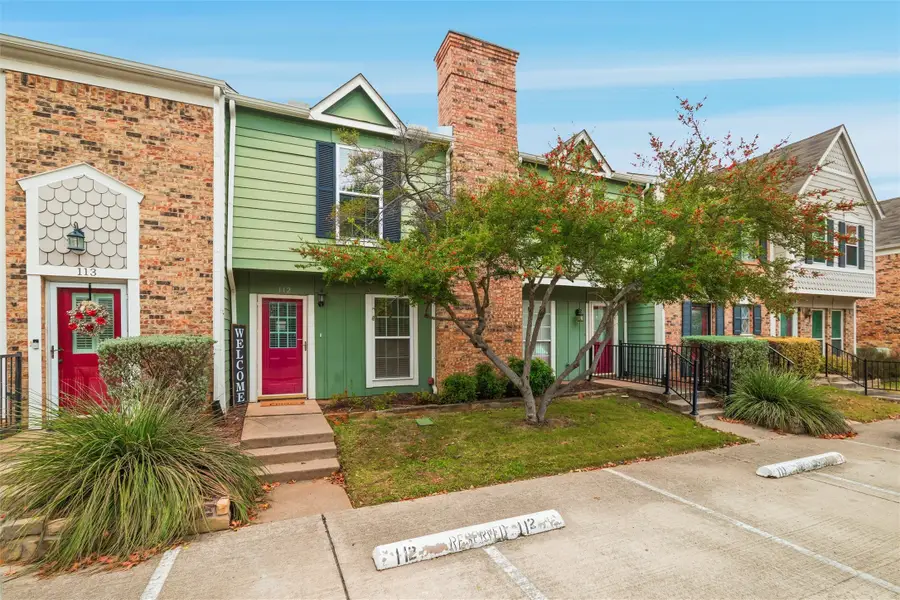 112 Churchill Lane, Euless, TX 76039 - Image #2