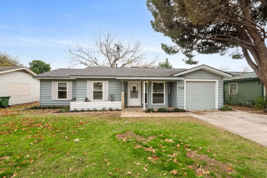 753 Cullum Avenue, Hurst, TX 76053 - Image #2