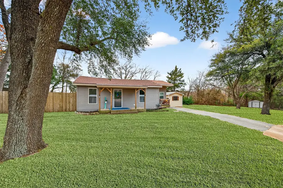 1710 W Crawford Street, Denison, TX 75020 - Image #2