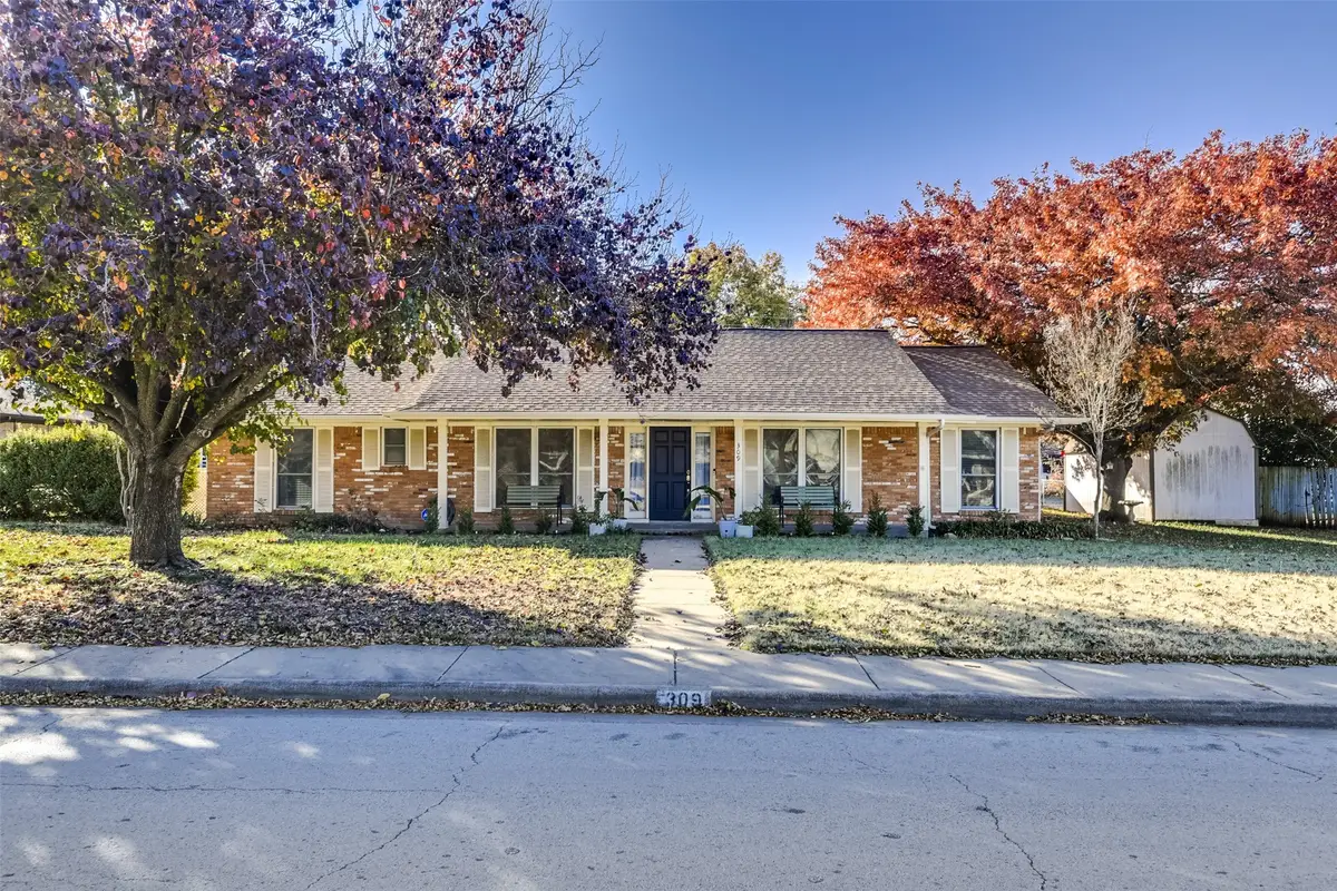 309 Stiles Drive, Midlothian, TX 76065 - Image #1