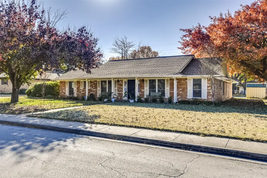 309 Stiles Drive, Midlothian, TX 76065 - Image #3