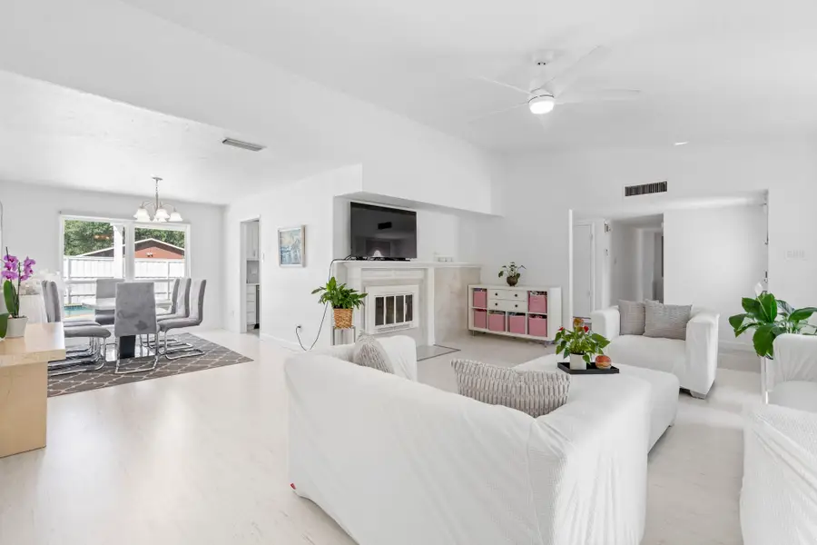 3910 Acorn Green Drive, Garland, TX 75043 - #2