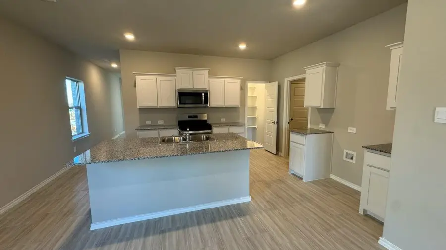 605 Shaded Grove Drive, Ponder, TX 76259 - Image #2