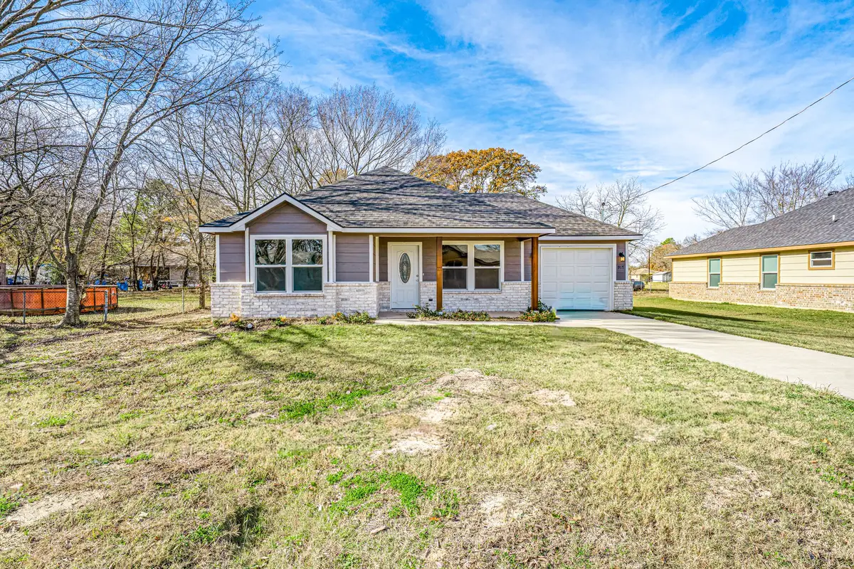 917 Redoak Drive, West Tawakoni, TX 75474 - Image #1