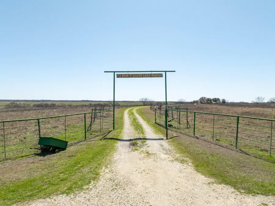 1817 Lcr 182 Road, Coolidge, TX 76635 - Image #2