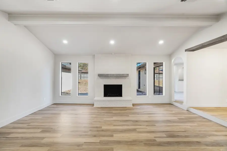 615 38th Street Se, Paris, TX 75462 - Image #3