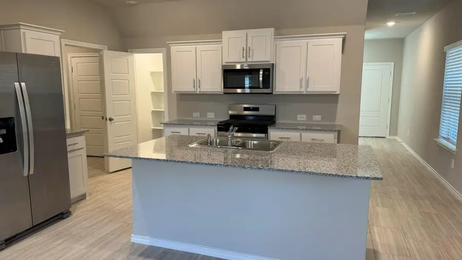 541 Shaded Grove, Ponder, TX 76259 - Image #2