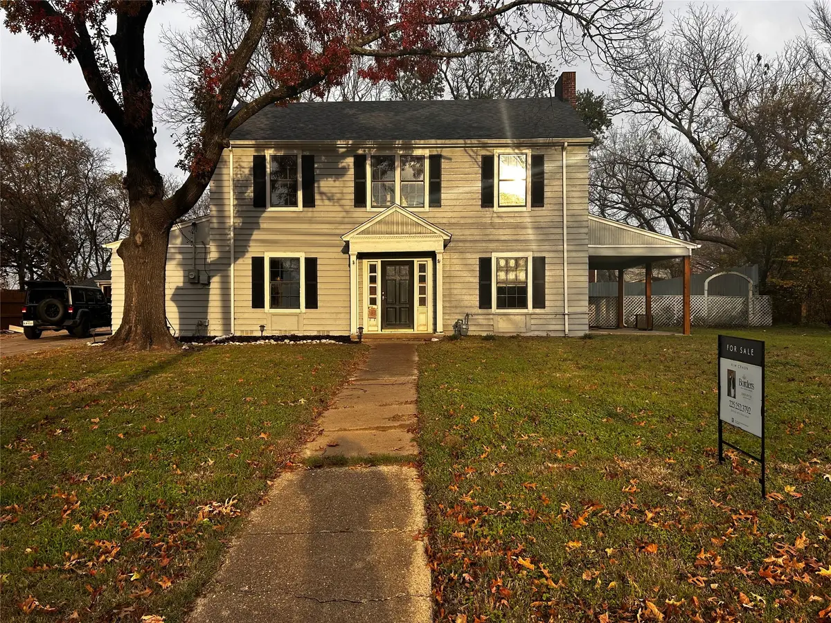 1102 N Preston Street, Ennis, TX 75119 - Image #1