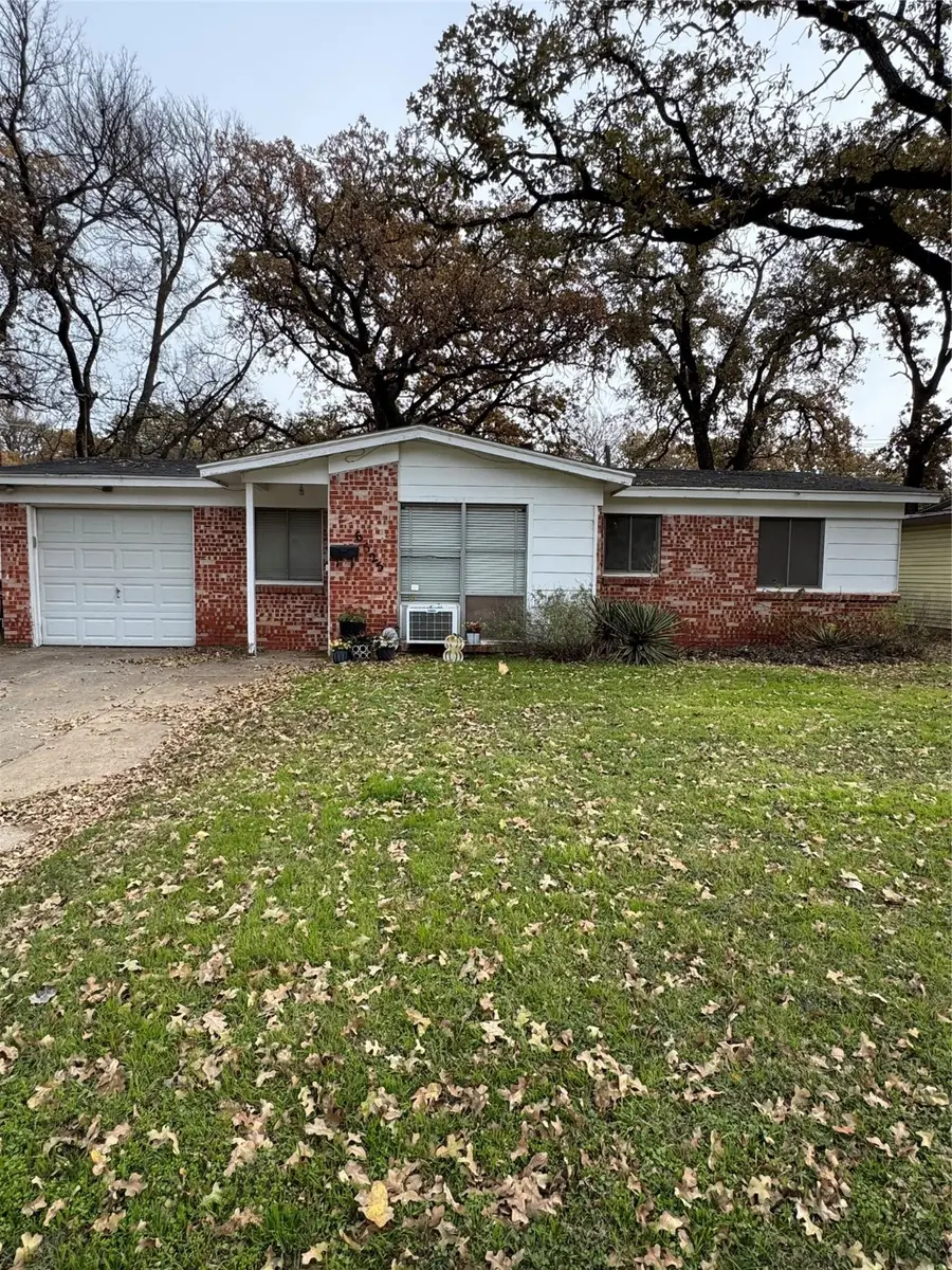 6525 Truman Drive, Fort Worth, TX 76112 - Image #2