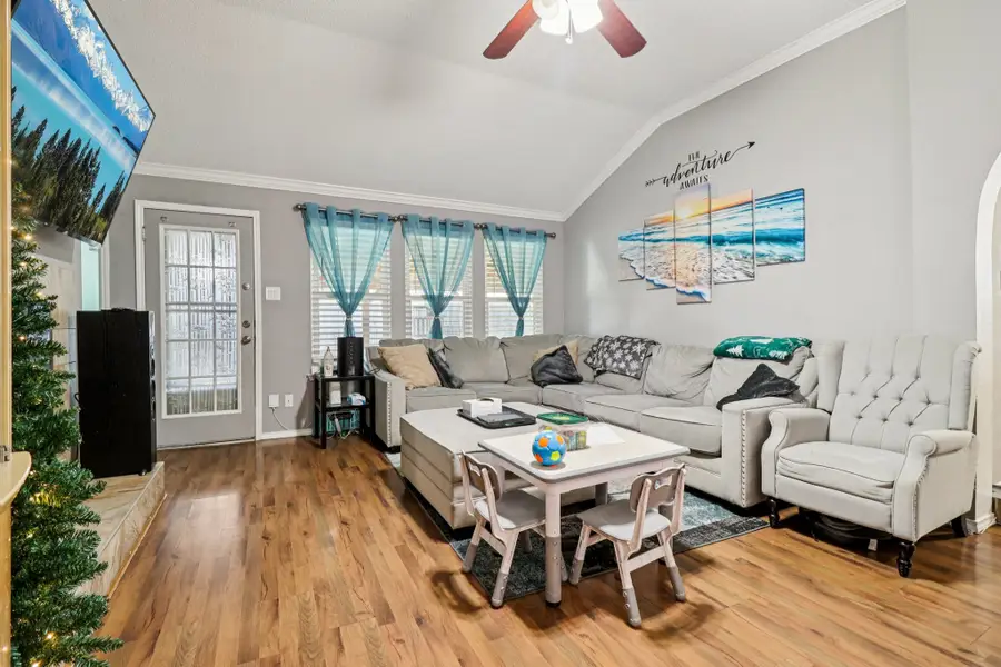 1103 Trenton Lane, Euless, TX 76040 - Image #3