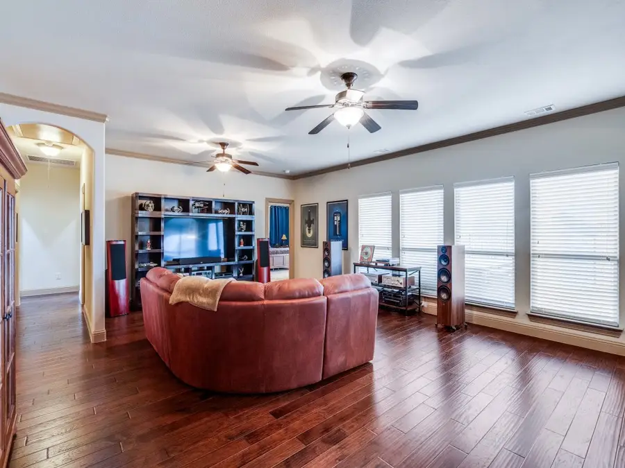 519 Gene Autry Lane, Murphy, TX 75094 - Image #2