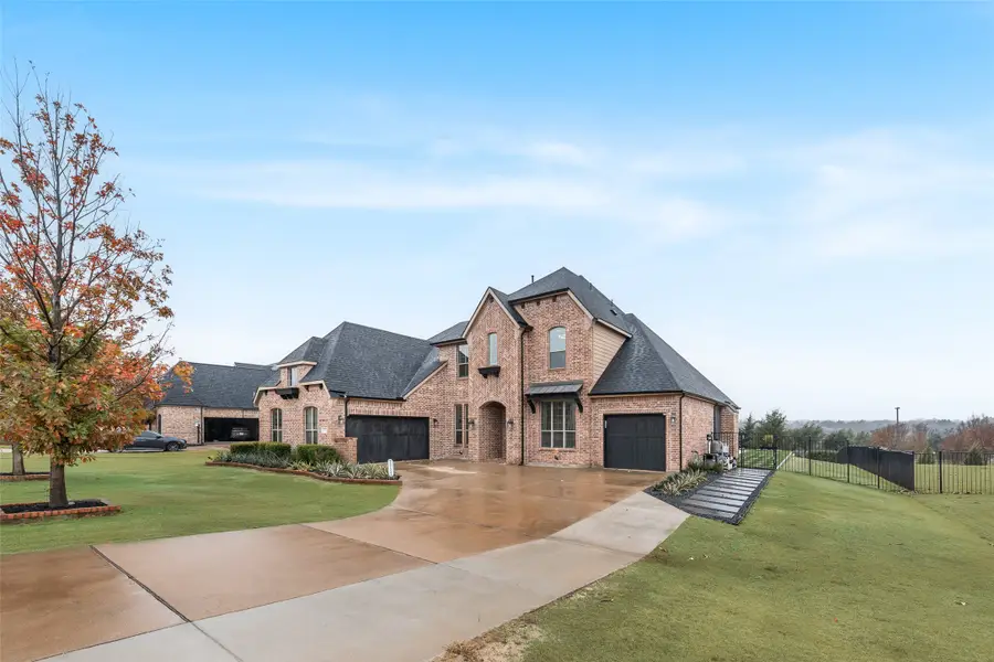 717 Calm Crest Drive, Rockwall, TX 75087 - Image #2
