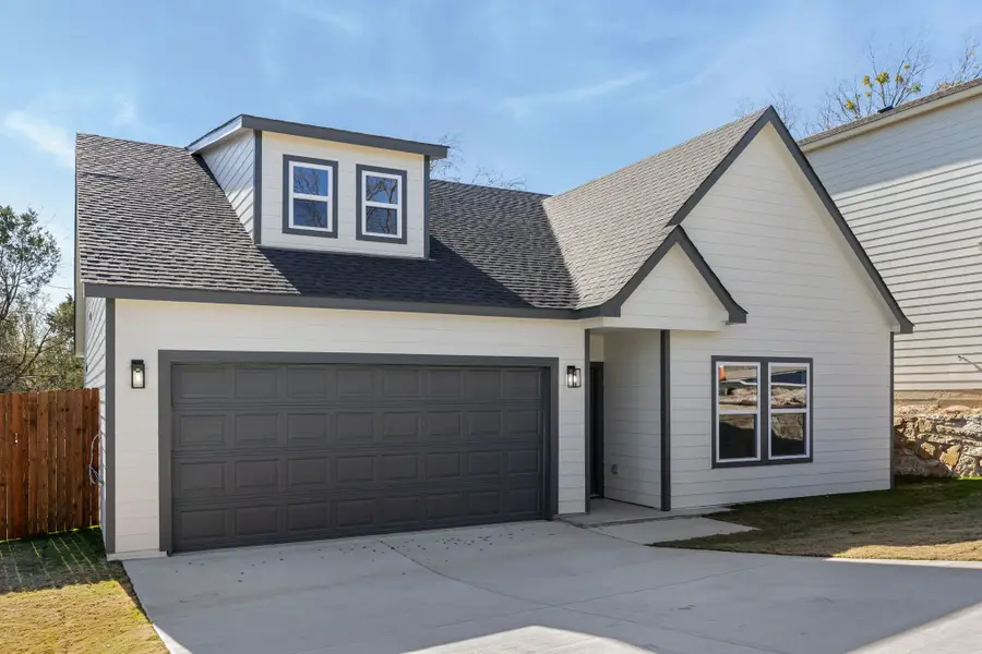 2619 Hillside Drive, Granbury, TX 76048 - Image #2