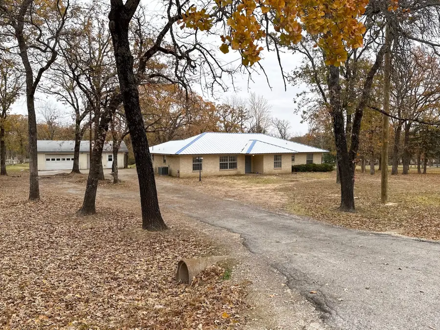 5805 Pecan Circle, Alvarado, TX 76009 - Image #3