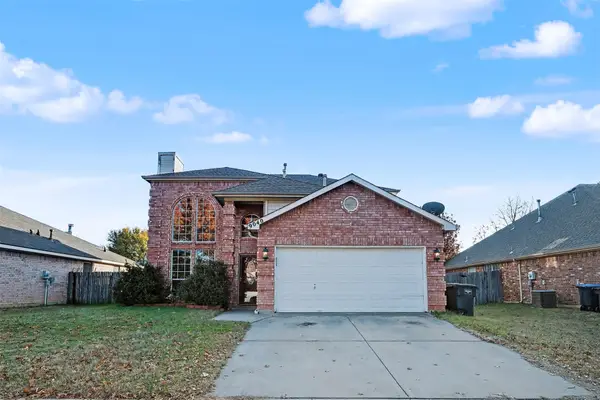 9040 Tyne Trail, Fort Worth, TX 76118
