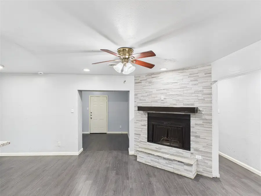 5601 Oak Grove Road W, Fort Worth, TX 76134 - Image #3