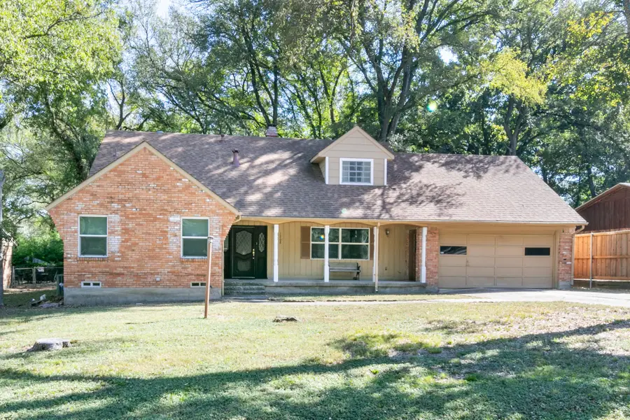 1208 Cedarbrook Trail, Lancaster, TX 75146 - Image #3