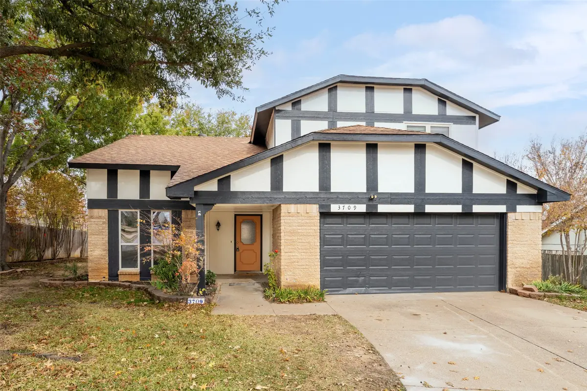 3709 Ravenhill Lane, Arlington, TX 76016 - #1