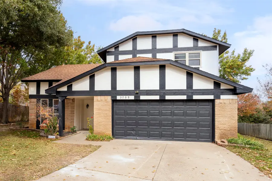 3709 Ravenhill Lane, Arlington, TX 76016 - #2