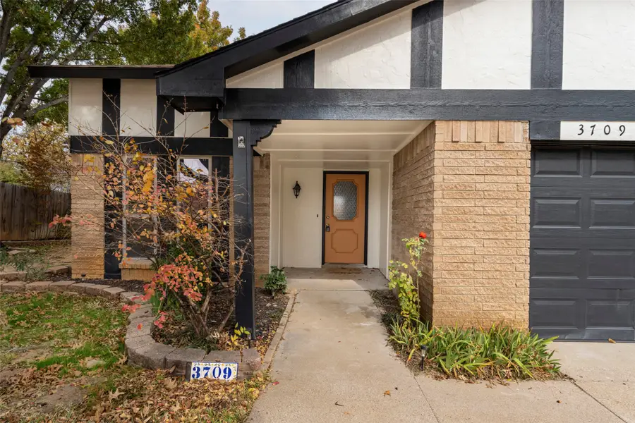 3709 Ravenhill Lane, Arlington, TX 76016 - #3