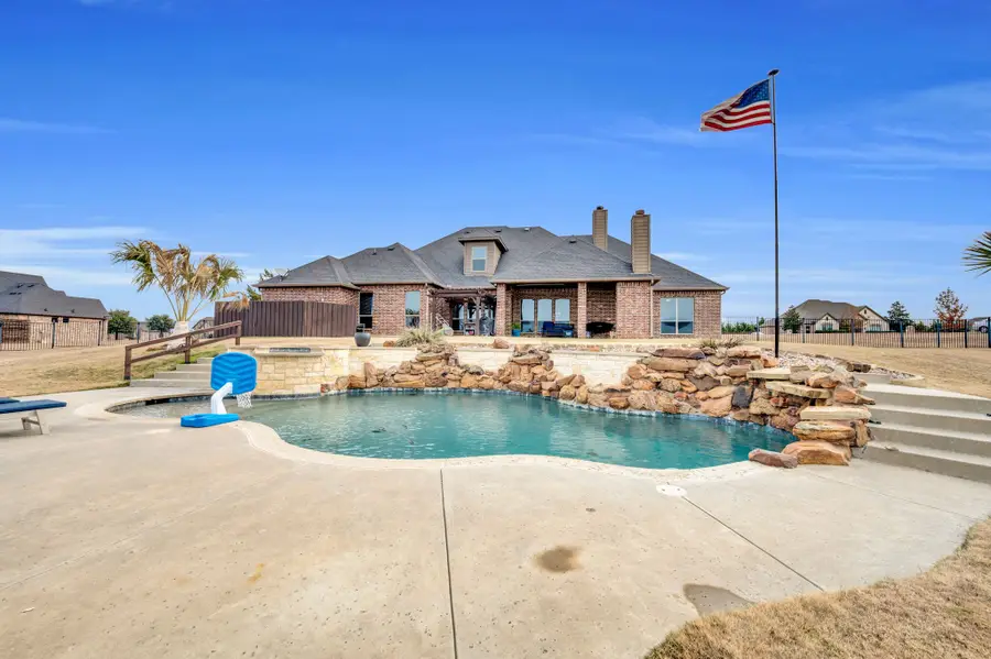 3321 Swan Lake Drive, Midlothian, TX 76065 - Image #2